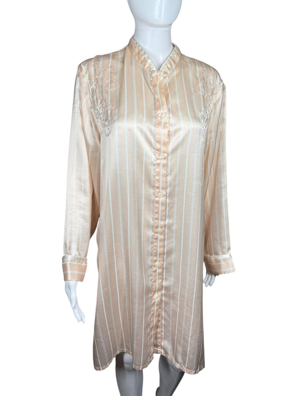 Vintage Natori Classics Peach Embroidered Satin Nightgown Sleep Shirt Medium